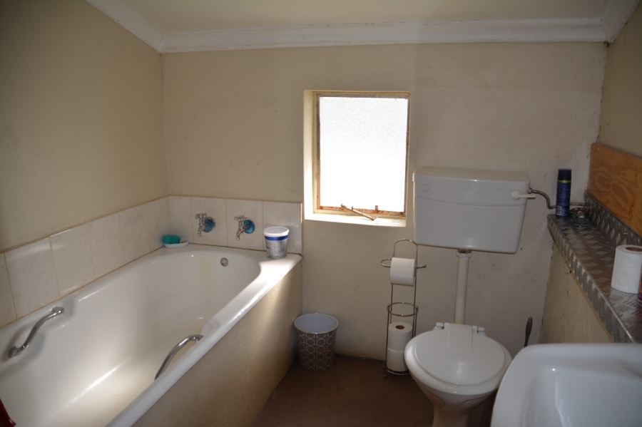 6 Bedroom Property for Sale in Klawer Western Cape